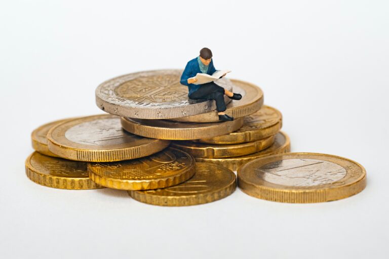 How the Economy Affects Study Abroad Plans